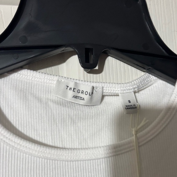 NWT Aritzia the group soothe tshirt - Picture 2 of 4
